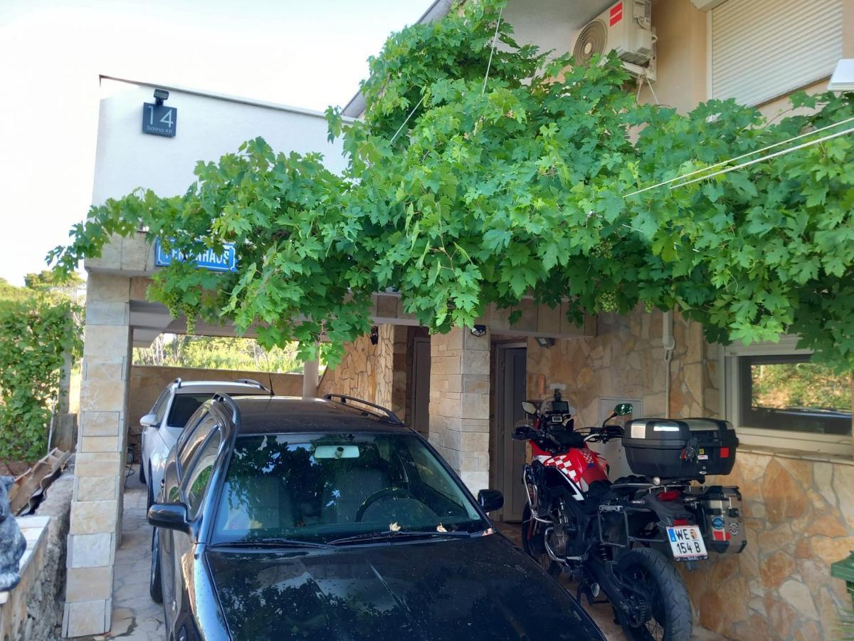 Familien Ferienhaus Vir Croatia 150M Strand Restaurant Einkaufen Exterior photo